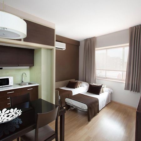 Senator Barcelona Apartments Экстерьер фото