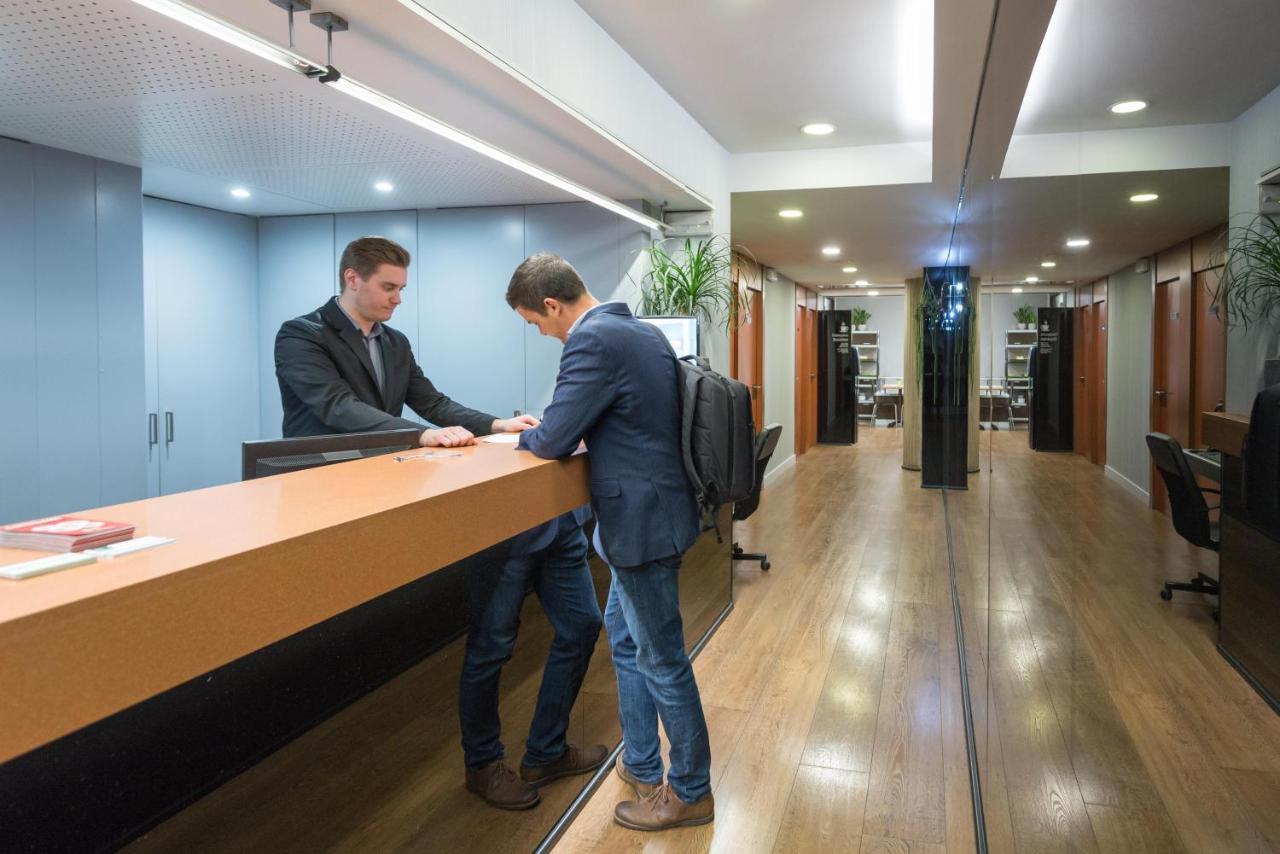 Senator Barcelona Apartments Экстерьер фото
